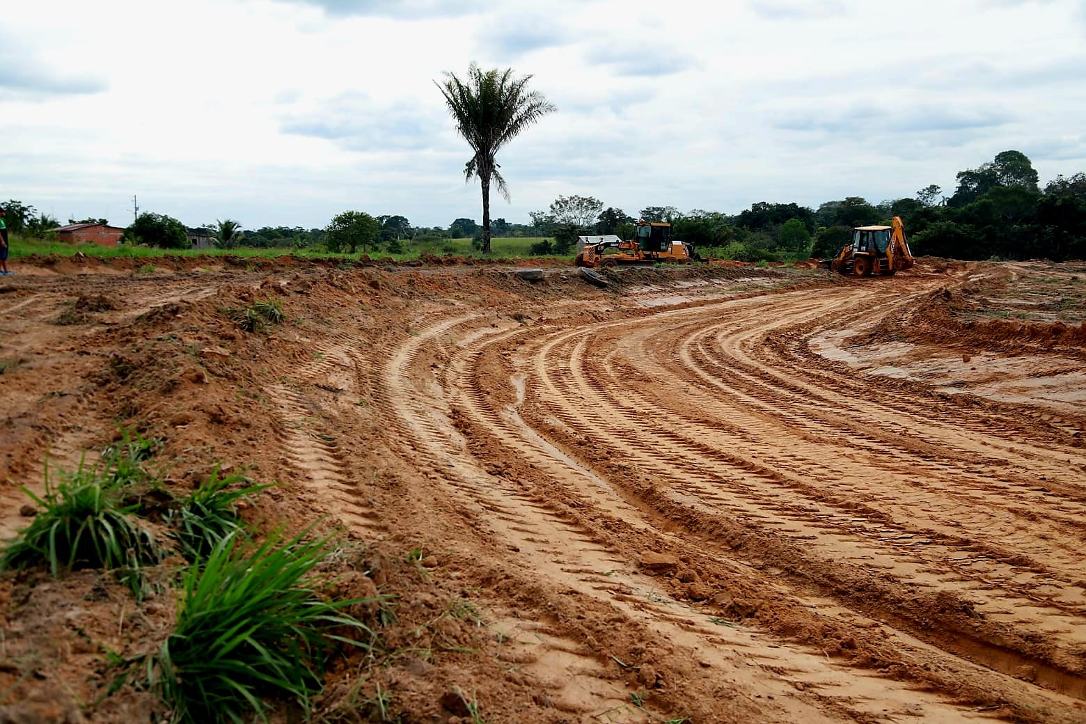 Arena Race recebe serviços de limpeza e manutenção para reativação da pista