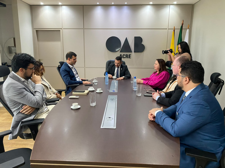Thor Dantas se reúne com direção da OAB Acre e defende participação da advocacia na discussão de propostas para o estado